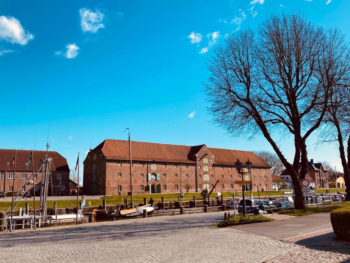 Gasthaus Hafenblick Toenning Exterior photo